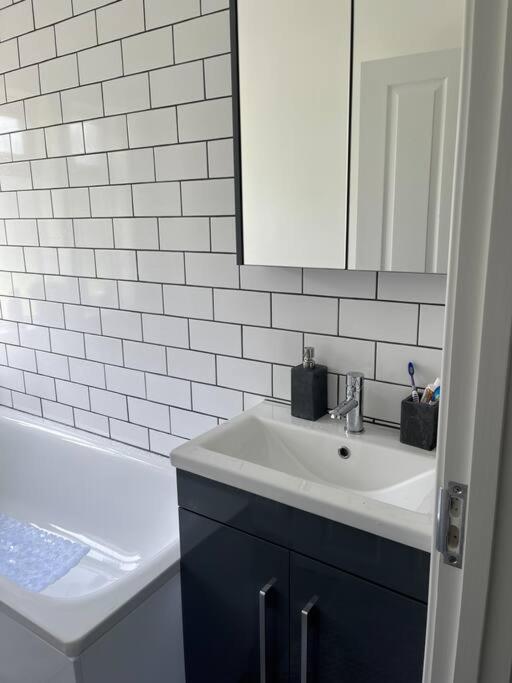 Castle Court Apartment ลอนดอน ภายนอก รูปภาพ